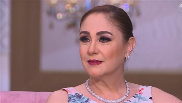 الفنانة شيرين
